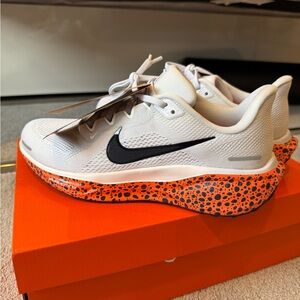 New Nike Air Zoom Pegasus Running Shoes - White and Orange